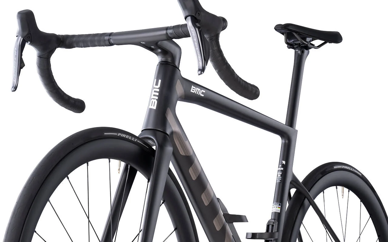 BMC Teammachine SLR 01 Four 2026 - Shimano Ultegra Di2 2x12sp - CR 40 SL Carbon | Tubeless Ready | 40mm - Image 4